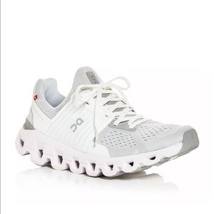 On Running Cloudswift Low Top Running Sneakers in Glacier